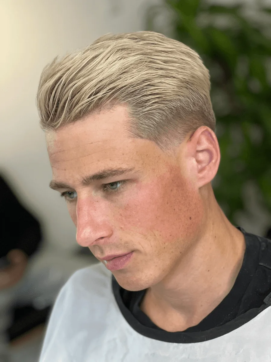 Mid taper haircut by Richard Lam, Toronto barber