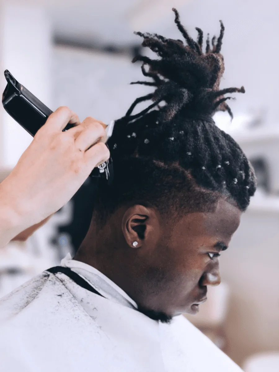 Low taper haircut by Richard Lam, Toronto barber