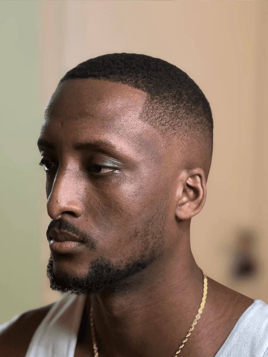 Mid fade haircut by Richard Lam, Toronto barber