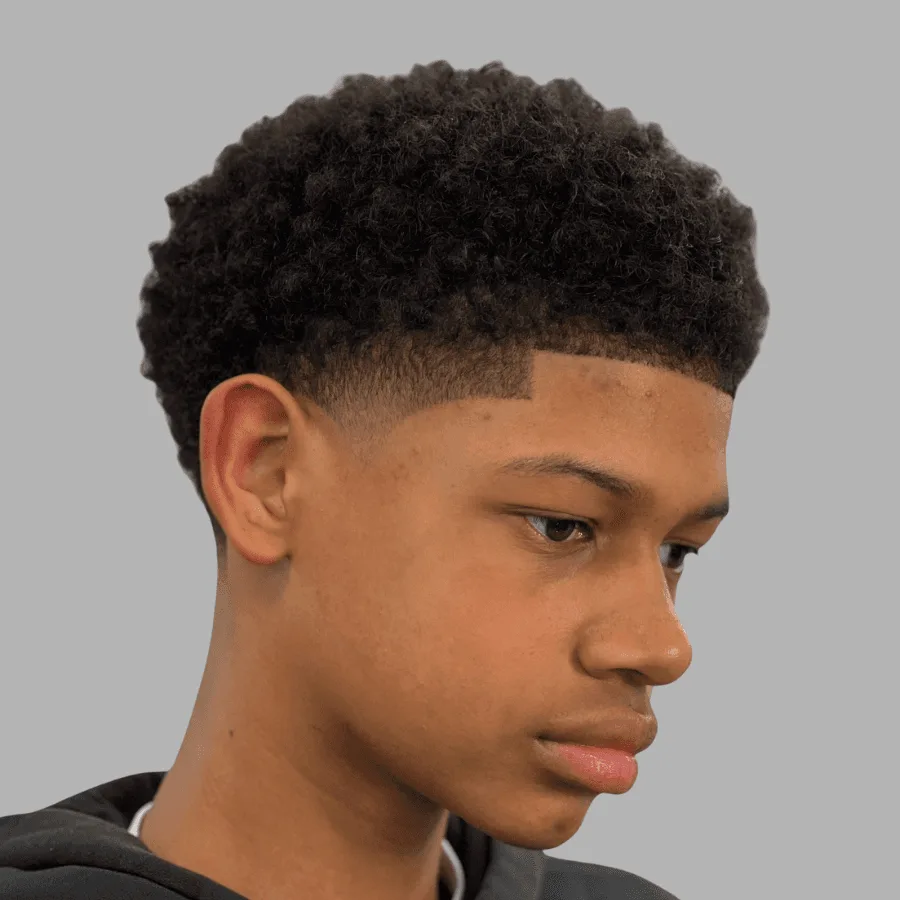 Mid taper haircut by Richard Lam, Toronto barber